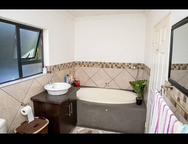 4 BEDROOM FREESTANDING FOR SALE IN TERENURE